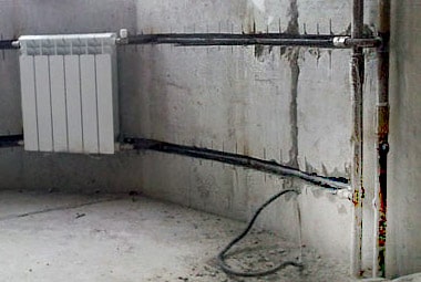 Разводка труб отопления и отопительных радиаторов в квартире