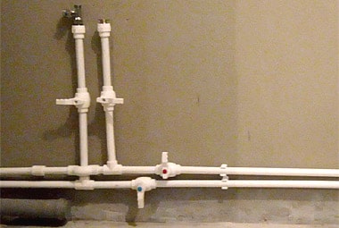 Замена старых труб водоснабжения ГВС и ХВС в квартире на полипропиленовые